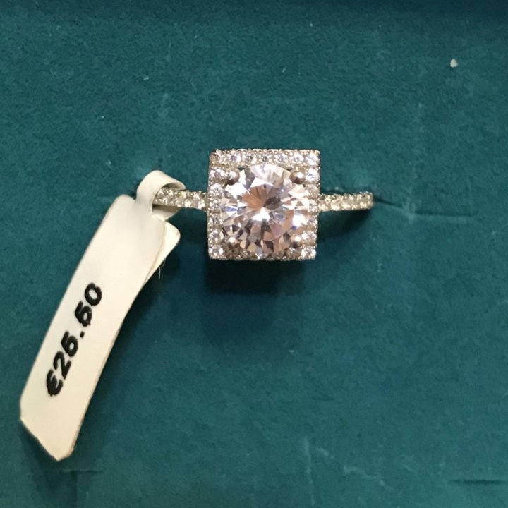 Серебряное кольцо