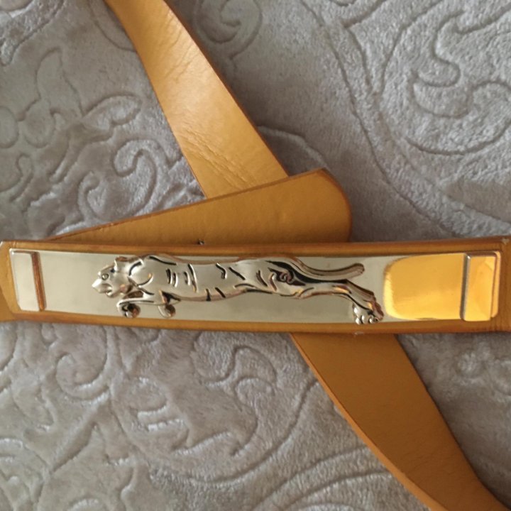 Ремень жёлтый