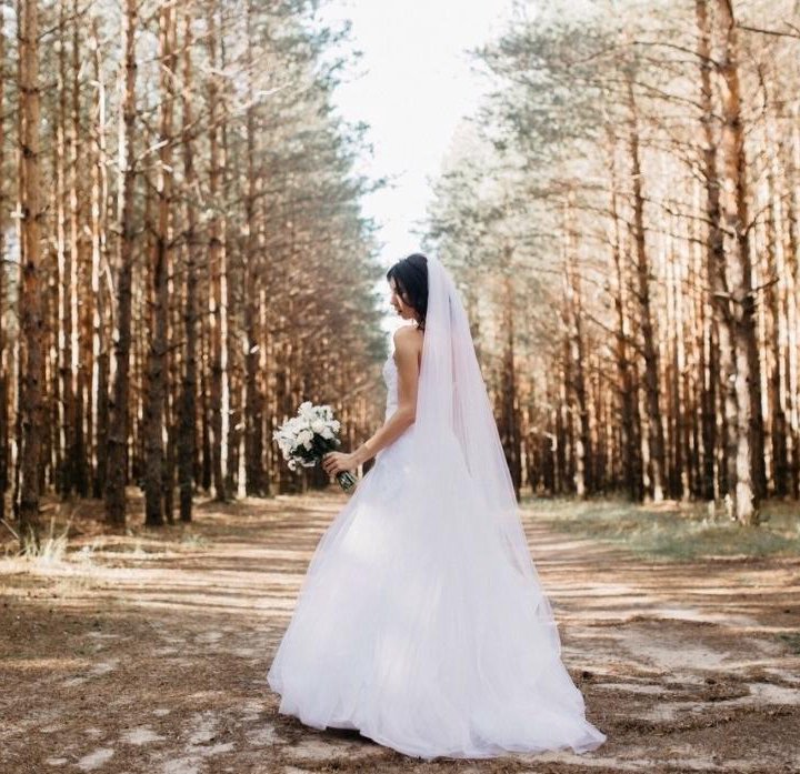 Свадебное платье