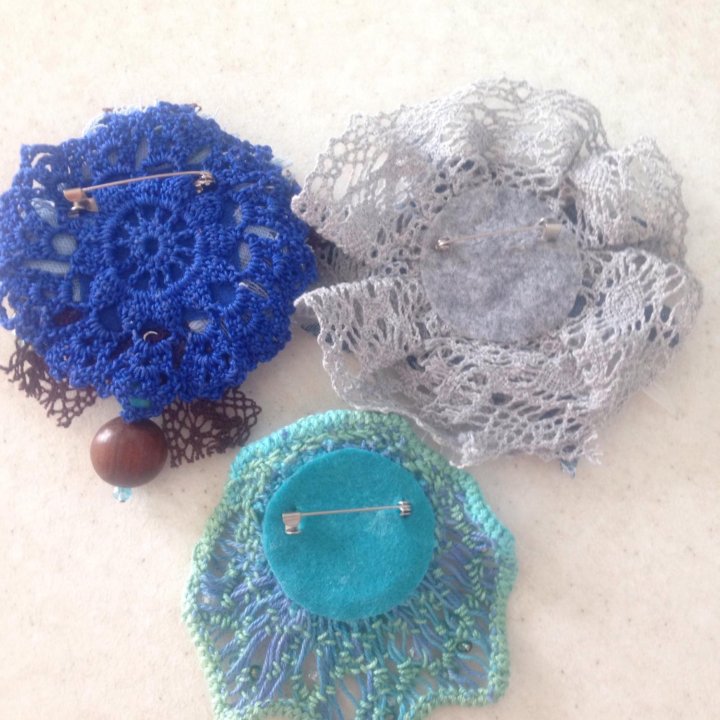 Текстильные броши