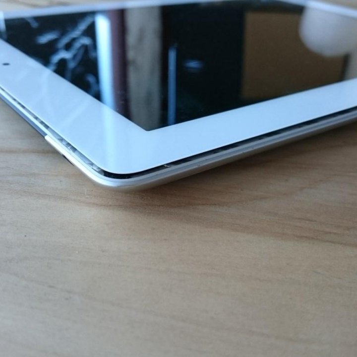 Ipad Apple 3 A1430 неисправен экран целый.