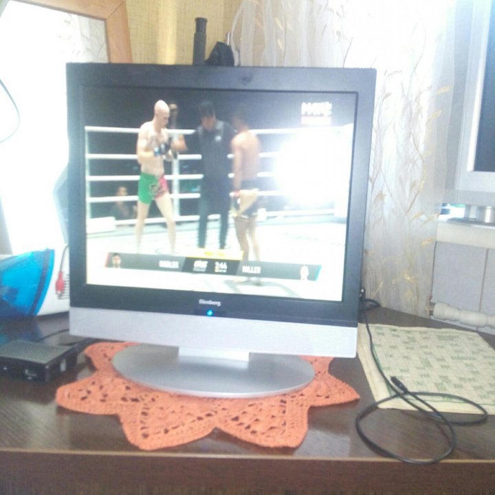 Телевизор жк,15>дюйм