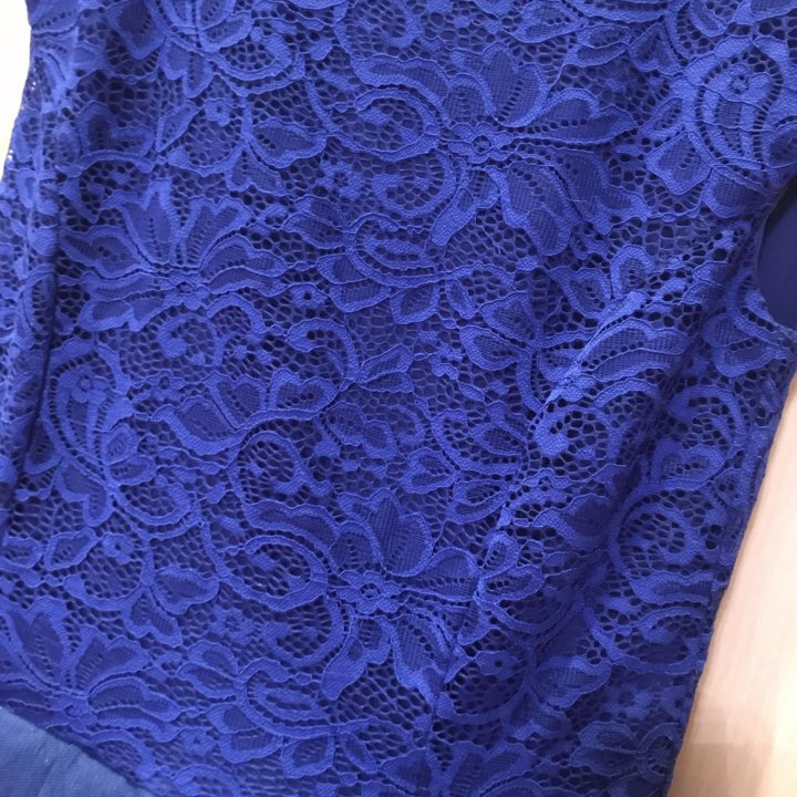 Синее платье