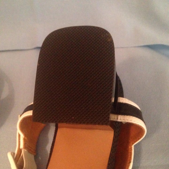 Босоножки michele