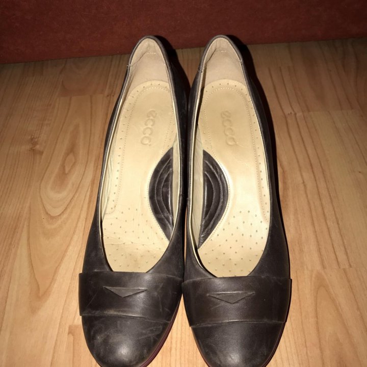 Новые туфли Ecco