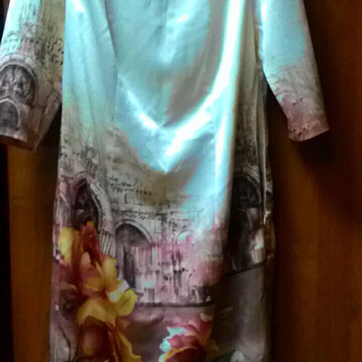 Нарядное платье ,новое,размер46-48