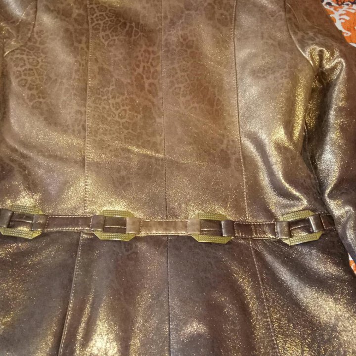 Нат. кожа 42 р.