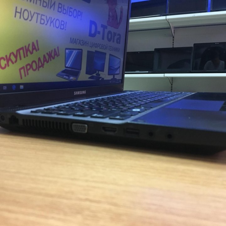 Ноутбук SAMSUNG NP300 Core i5 Игровой