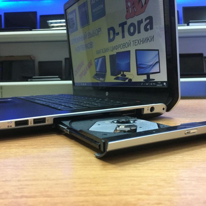 Ноутбук HP DV7 на Сore i7 Видеокарта 2Gb