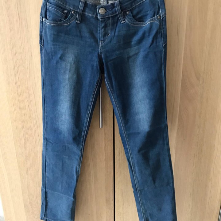 Джинсы Levi’s