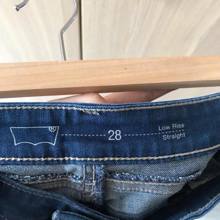 Джинсы Levi’s