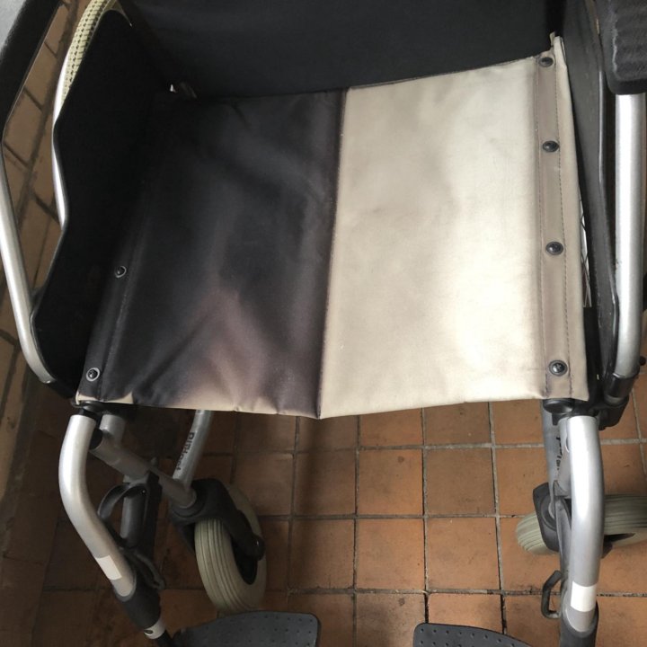 Инвалидная коляска Meyra