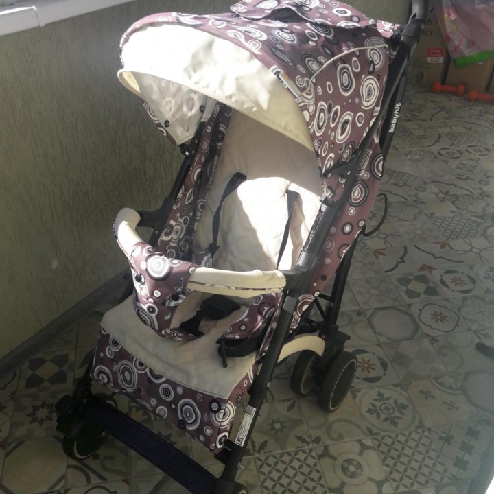 Коляска прогулочная