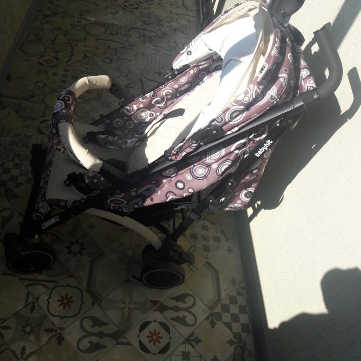 Коляска прогулочная