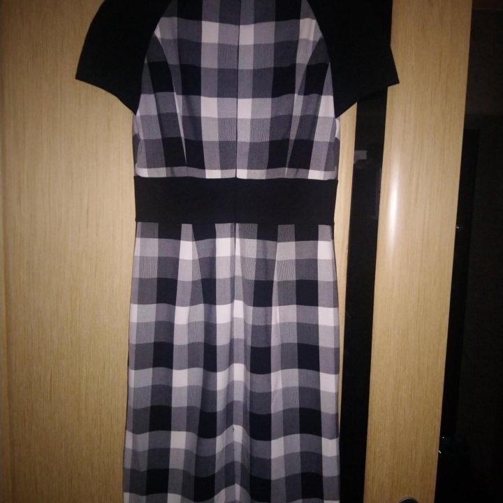 Платье 44 разм