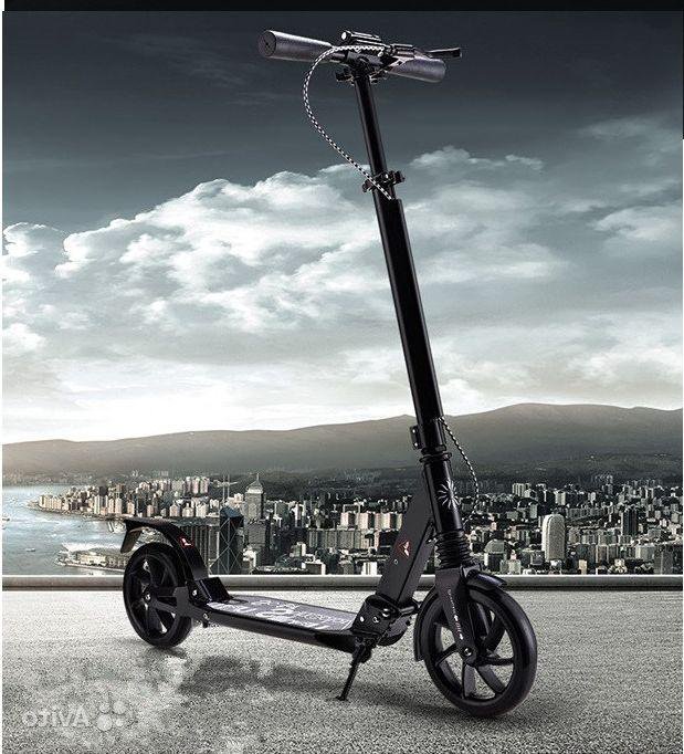 самокат с ручным тормозом Scooter