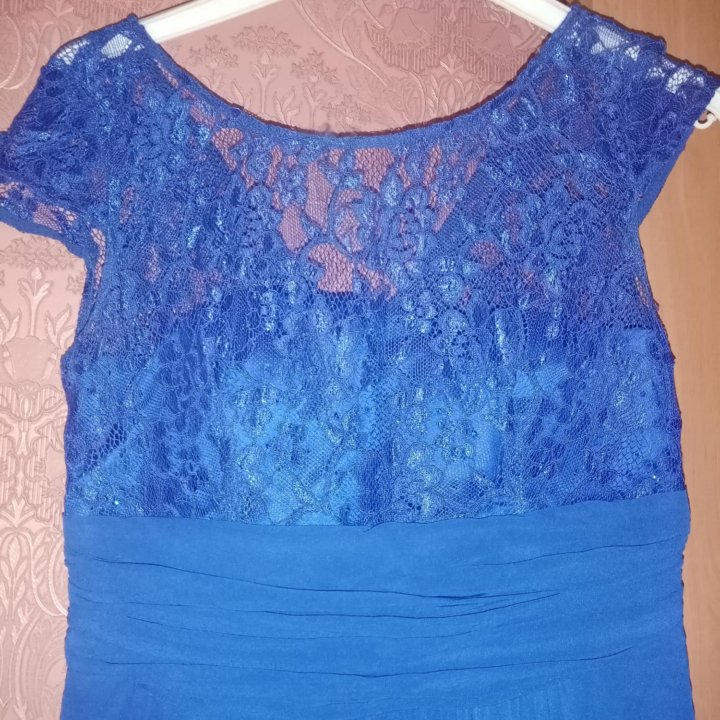 Платье вечернее