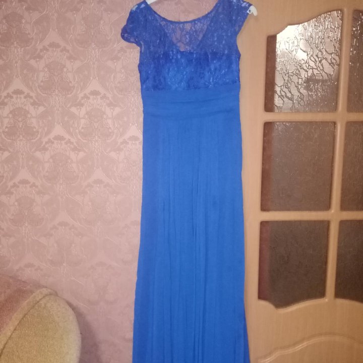 Платье вечернее