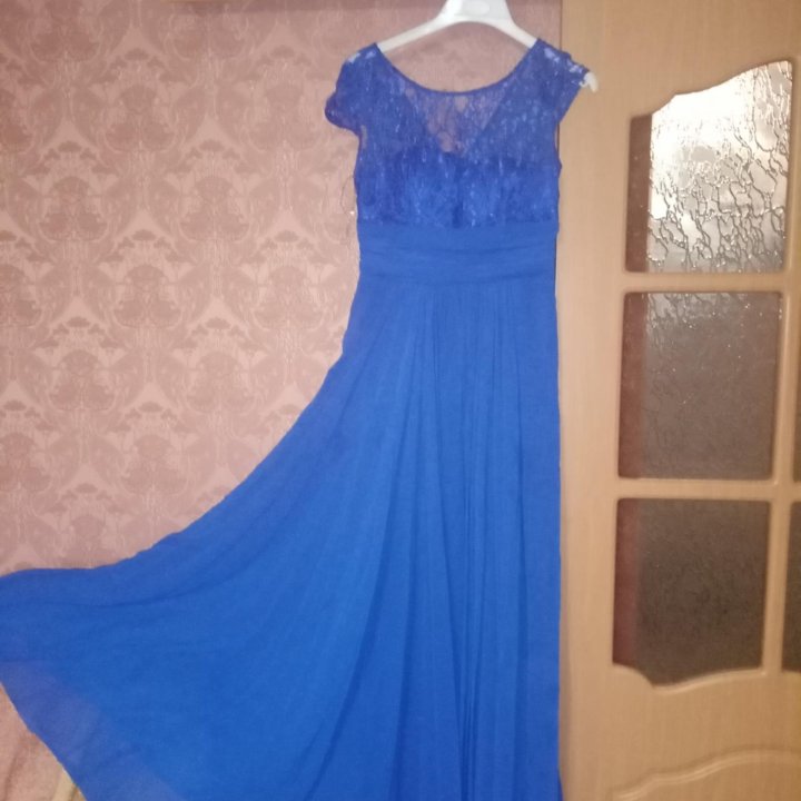 Платье вечернее