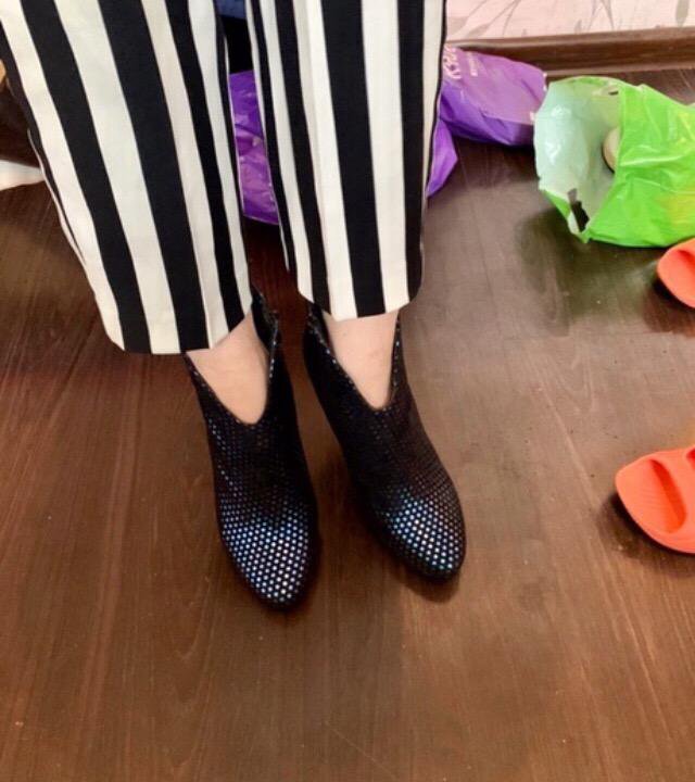 Элегантные блестящие ботиночки