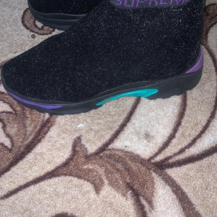 Кроссовки носком