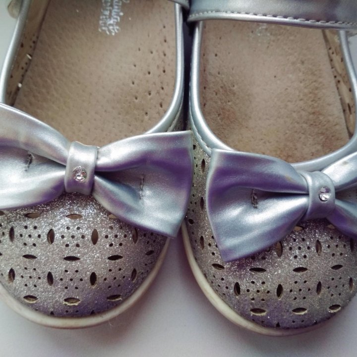 Туфли для девочки р.26