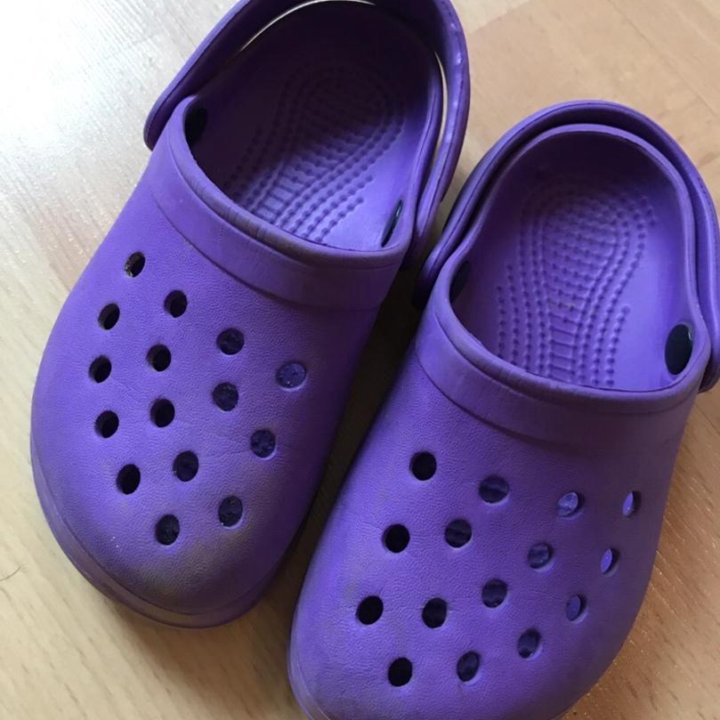 Тапочки Crocs