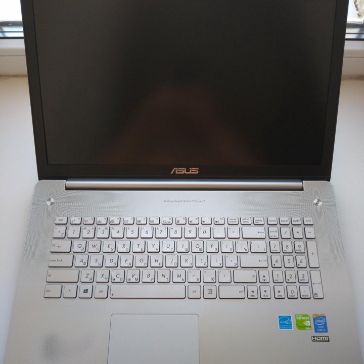 Asus N750J (i5 4200H/17.3/6гб/750гб/gt750m)