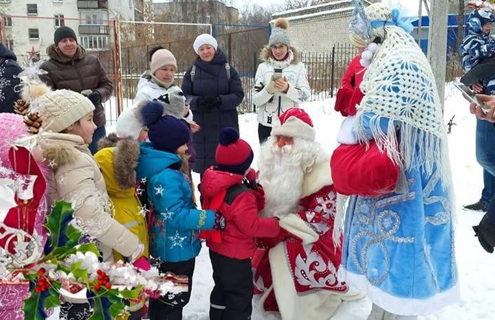 Дед Мороз в садик, школу, на дом, во двор.