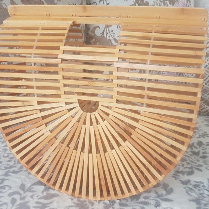 Сумка плетённая