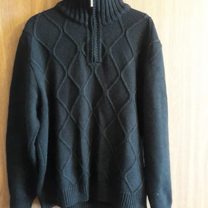 Свитер мужской