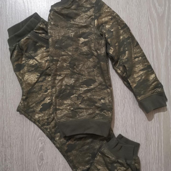 Костюм детскии трикотажный