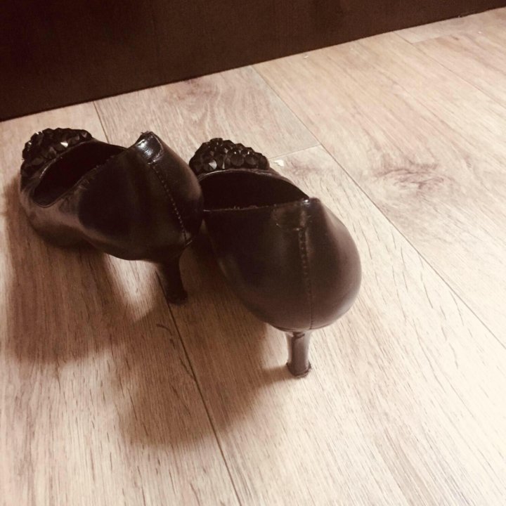 Кожаные туфли