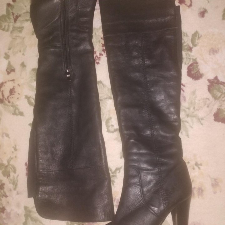 Зимние сапоги.