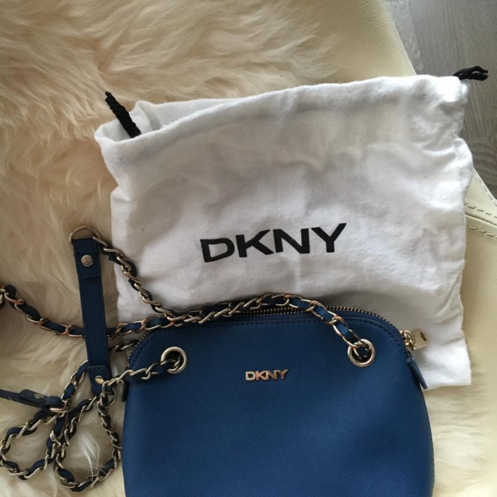 Сумка-клатч DKNY