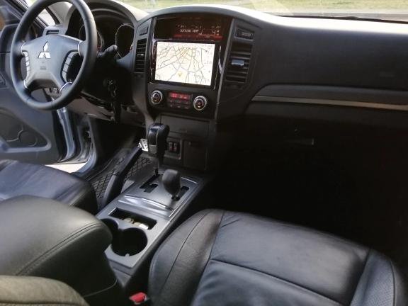 Штатная магнитола mitsubishi pajero android teyes