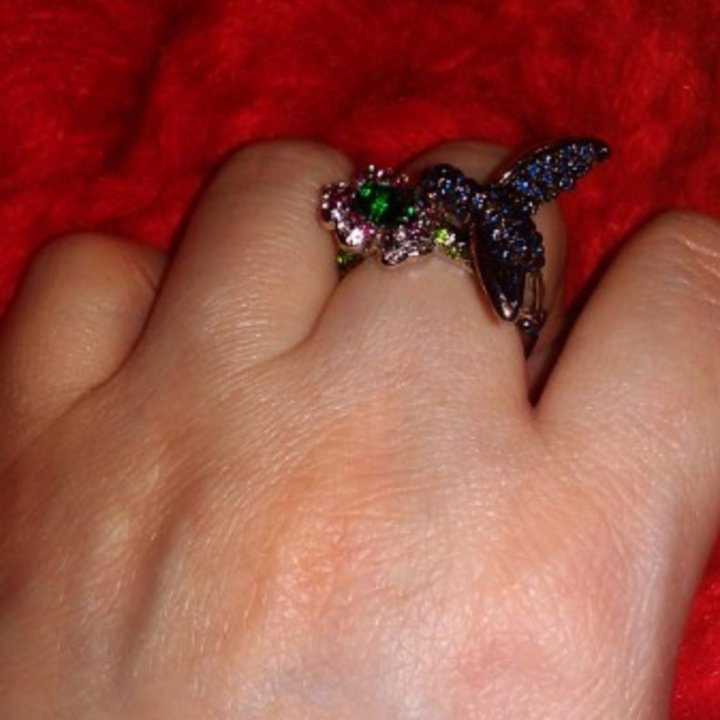 Кольцо птичка Колибри на цветке с цирконом.Серебро