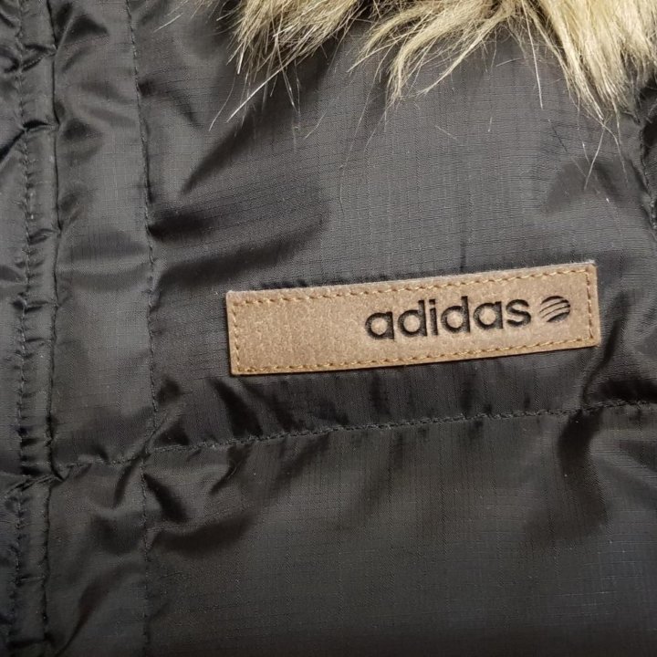 Куртка adidas Neo деми.