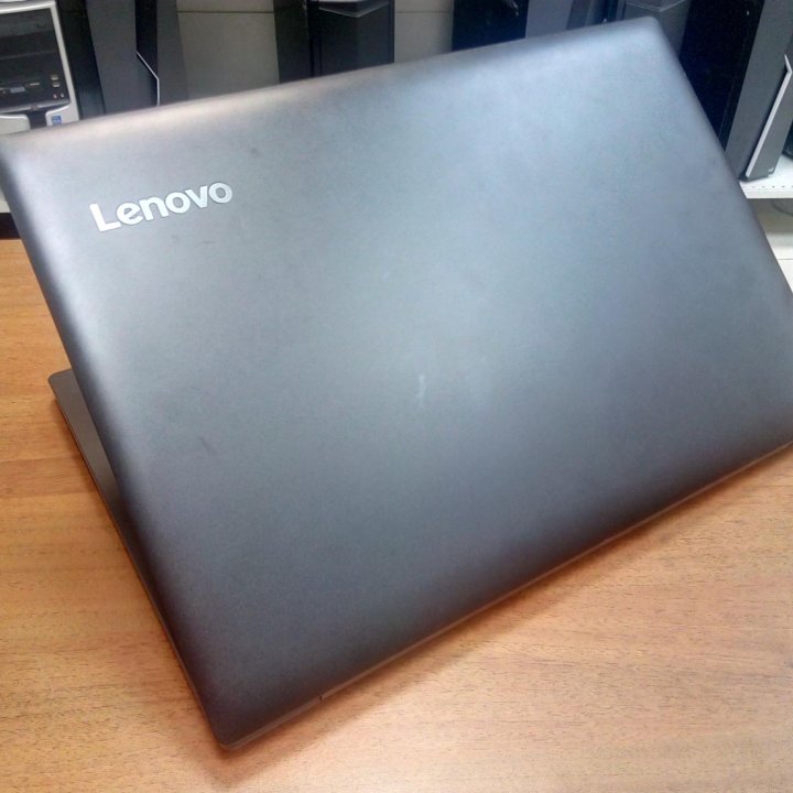 Ультрабук Lenovo на Core i3-6100, GeForce 2Gb