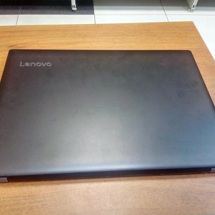 Ультрабук Lenovo на Core i3-6100, GeForce 2Gb