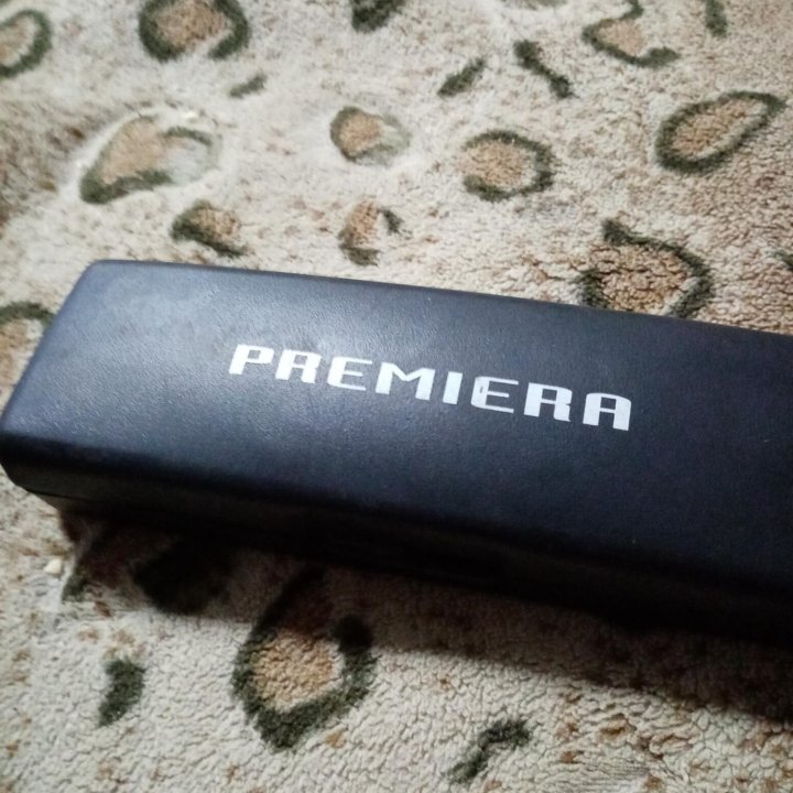 PREMIERA