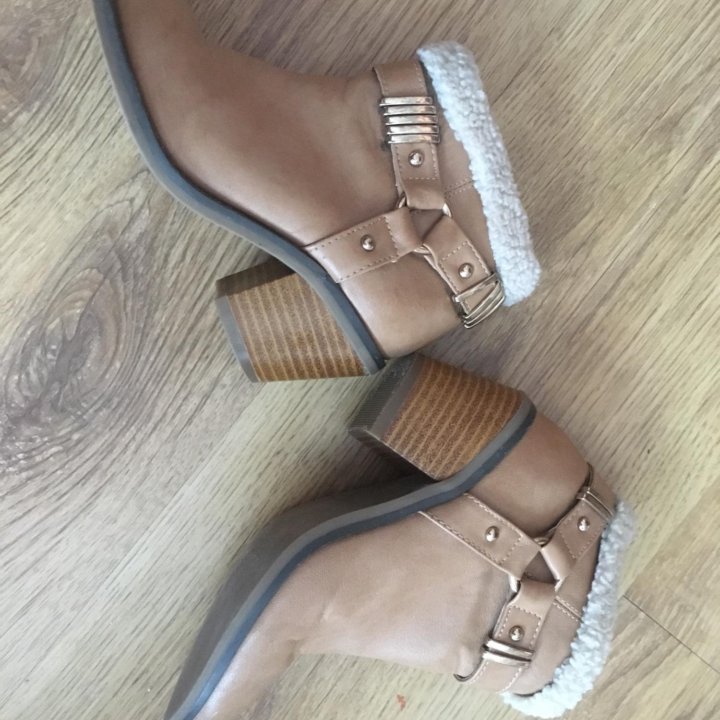 Осенние ботинки