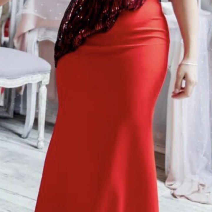 Платье в пол