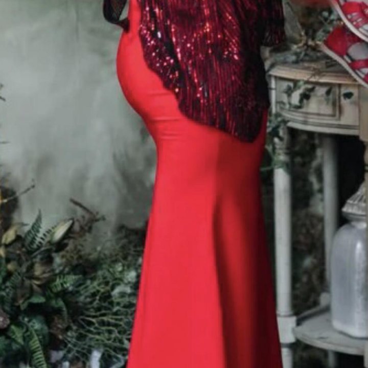 Платье в пол