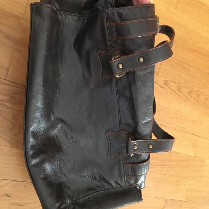 Сумка кожаная Esprit