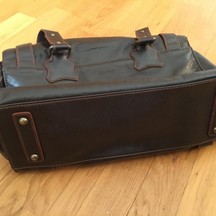 Сумка кожаная Esprit