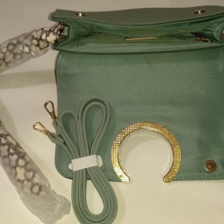 Женская сумочка