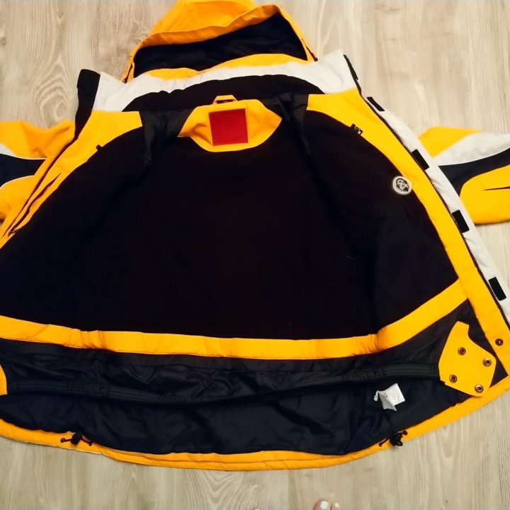 Сноубодическая куртка, 48 росс.размер