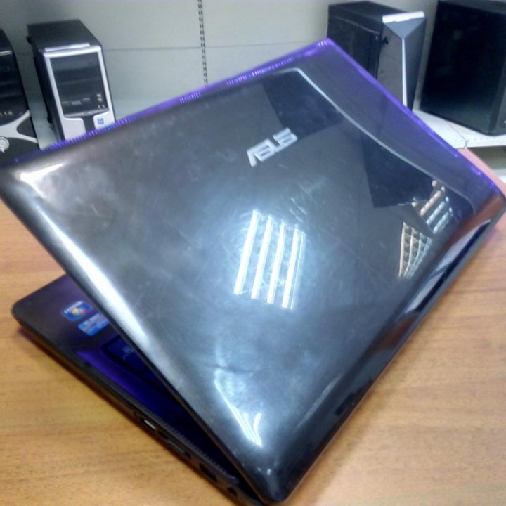 Ноутбук Asus X52 на Core i3, Видеокарта 2Gb