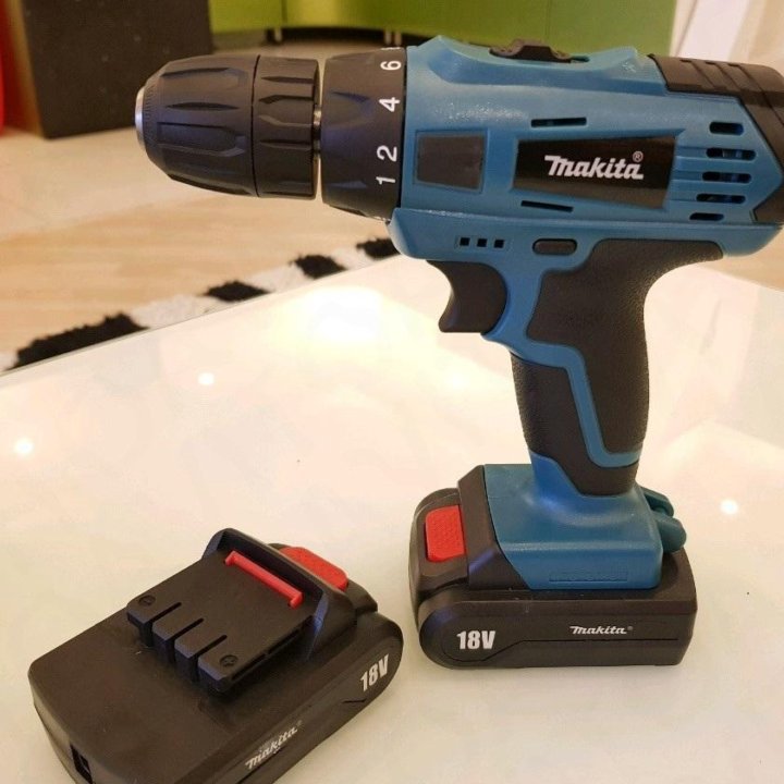 Аккумуляторная дрель - шуруповёрт Makita DF380DWE